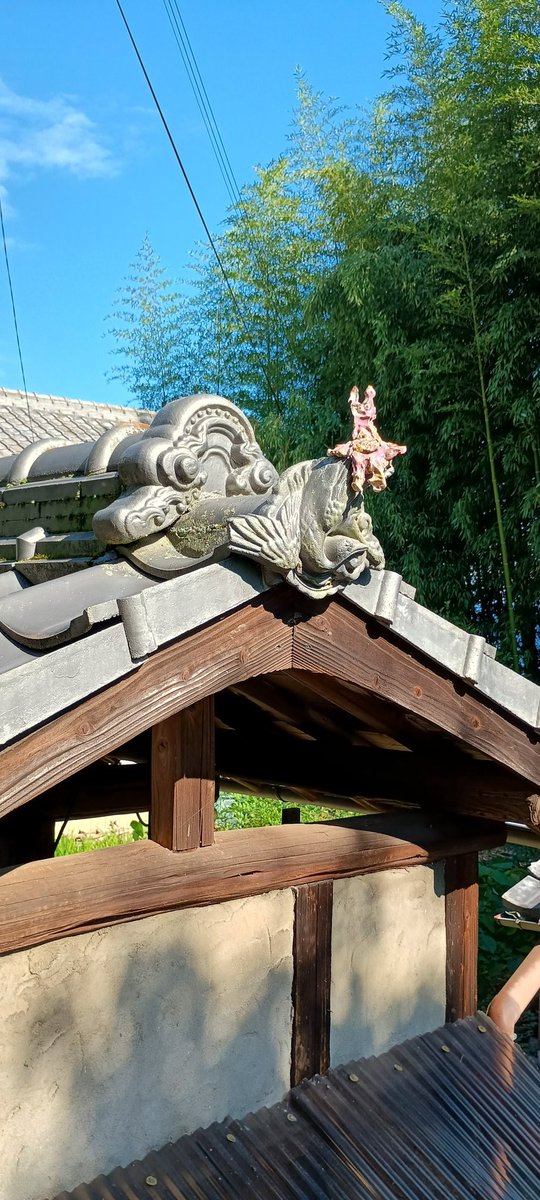 「星屑の子どもたち」／淺井裕介
島のあちこちに潜んでいる妖精？
看板のヒントをたよりに探すのが楽しかったです🎶