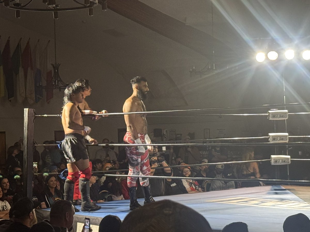 WCProOfficial's tweet image. Los SuaveCitos vs. The Young Dead opening “How The Was Won”

Watch “How The West Was Won” live on YouTube ⬇️⬇️⬇️

youtube.com/live/rzixSDopx…