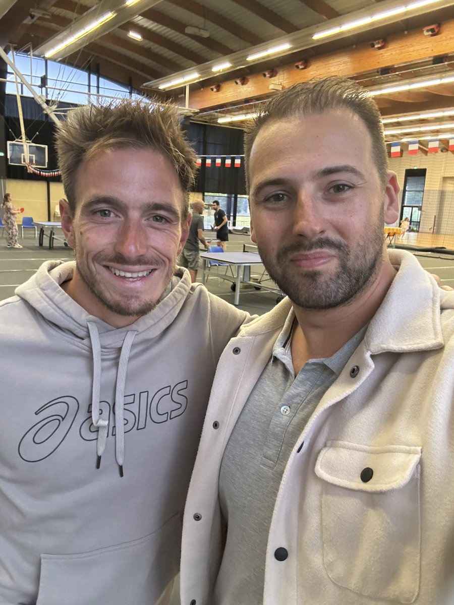 🏃‍♂️ Dorian Louvet en route vers un record du monde ! 🌍

Après Tokyo, Boston, Londres, Sydney, Berlin et Chicago, il ne reste plus qu’une étape : New York 🗽
Le grand final d’un défi hors du commun ! 💥

🎯 Dorian, habitant de #Carpiquet, s’apprête à boucler les 7 World Marathon