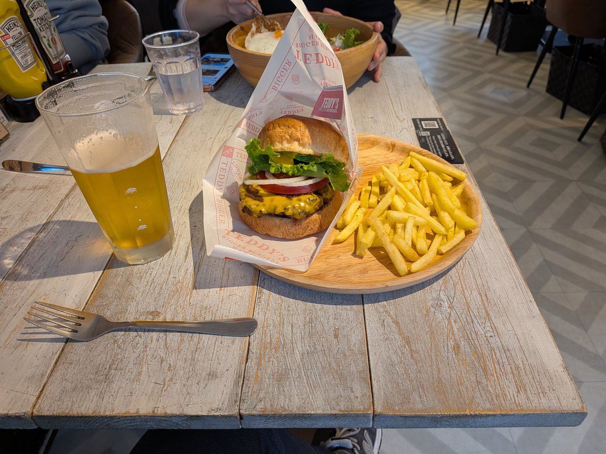 お昼ごはん！💃🍺🍔