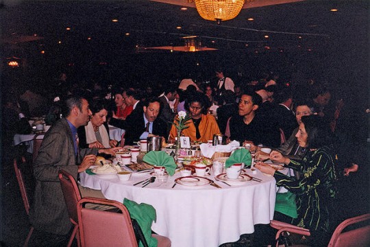 chronicalihere's tweet image. Obama trying to do to Zohran what the zionist lobby and war machine did to him. Obama knew of, and understood the evils of the Zionist colonial project— yet still sold out to AIPAC and the imperial apparatus to secure his career aspirations.

Remember these photos of Obama at a…