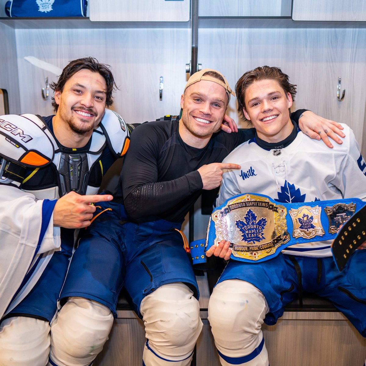 MapleLeafs's tweet photo. A Cowboy &amp; his belt 🤠 https://t.co/9jTHsj3ZOz