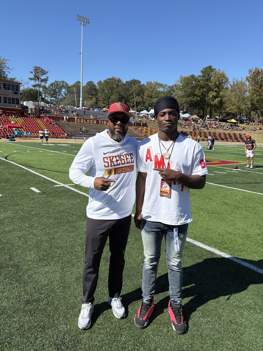 Courtney Rogers tweet media