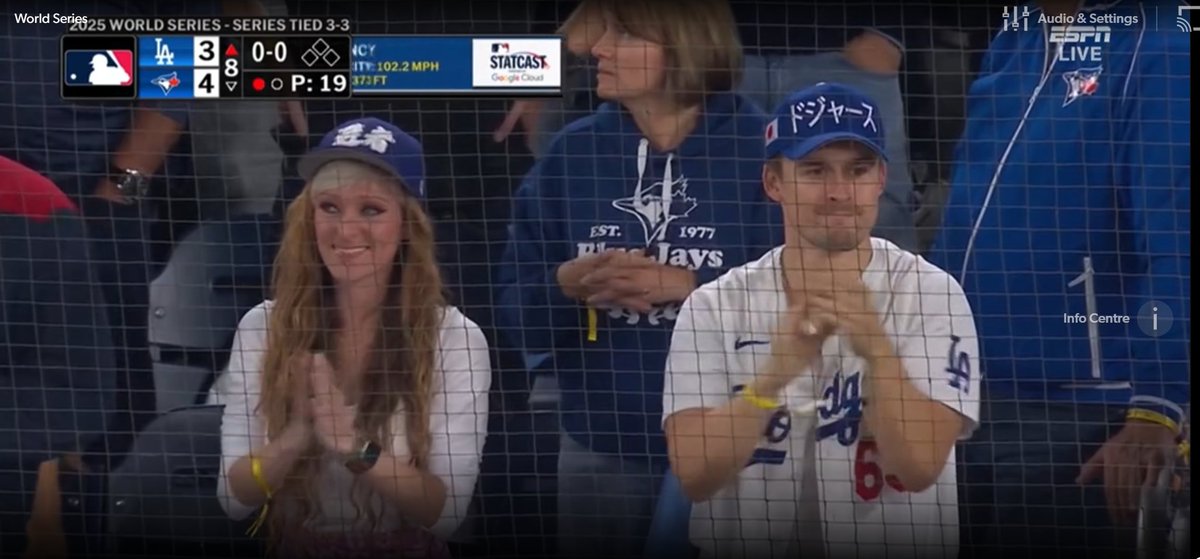 Is that bloody <a href="/LudwigAhgren/">ludwig</a> at the World Series?