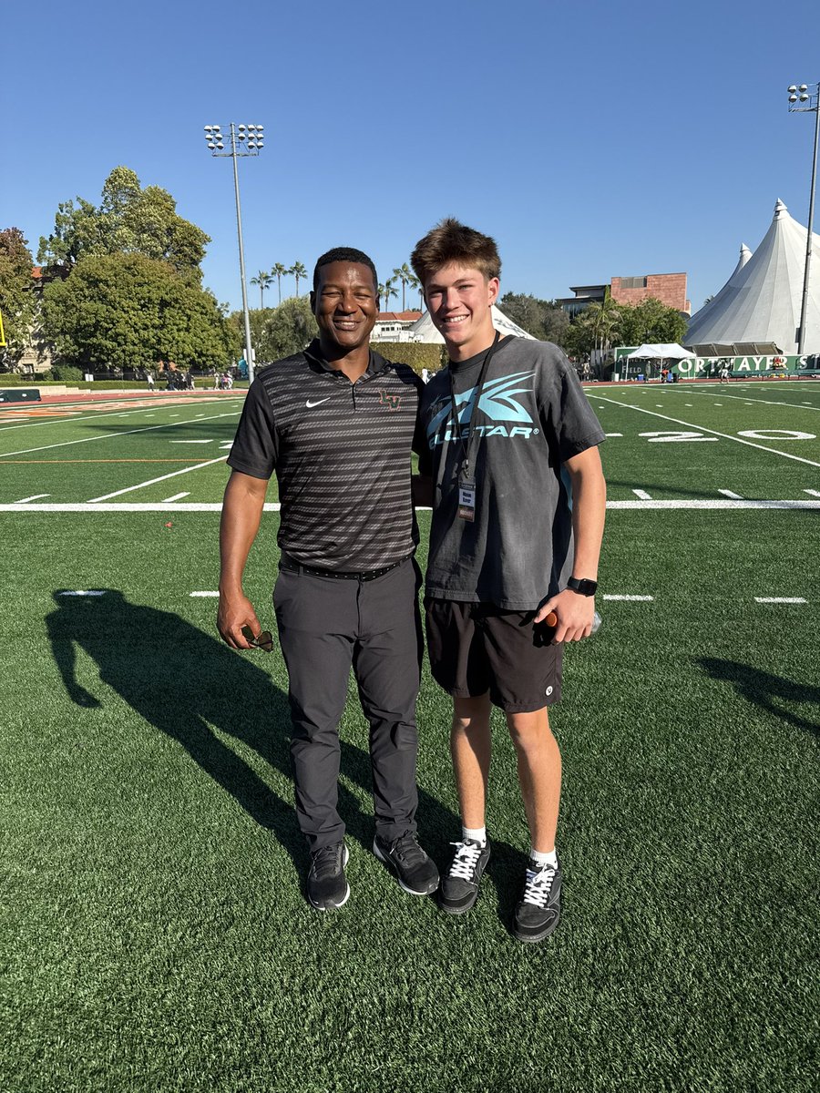 Thank you <a href="/CoachJPRoberts/">Coach John Roberts</a> and <a href="/ULV_Football/">La Verne Leopards Football</a> for having me out today on a game day visit.