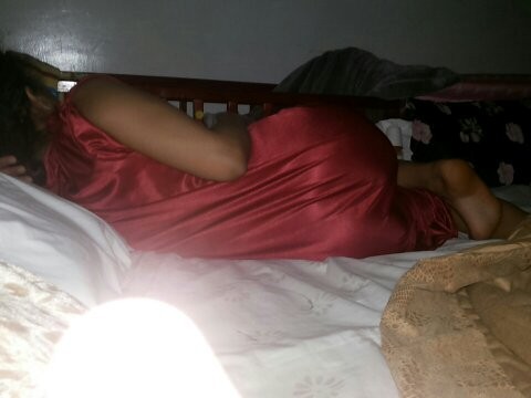 صباح لعسل من غرفت النوم تجي ولا انام 🍓🍒🫦🍆💦👅🔥