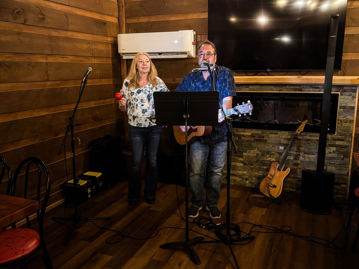 FH_Rec_Studio's tweet photo. Join us this Tuesday for our next Open Mic at Jupiter Cafe in Moscow TN! #openmic #songwriter #farmhousestudio https://t.co/2bB0ziURkR