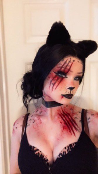 TheFoxiiCarter's tweet photo. Meow. https://t.co/TFEPMqMelU
