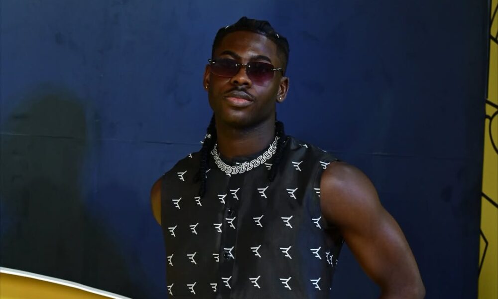 bellanaija's tweet photo. Koyin Was All Style &amp; Confidence in Emmy Kasbit at Lagos Fashion Week https://t.co/Bx7H8lM9w1 https://t.co/R3cSqTEZRH