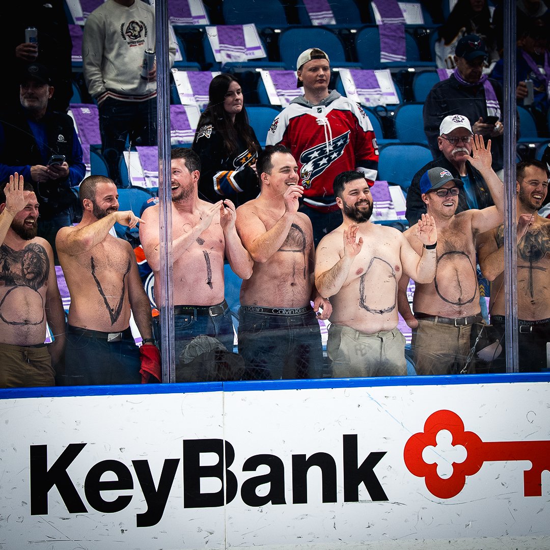 Capitals's tweet photo. dudes rock https://t.co/qprEOimbjw