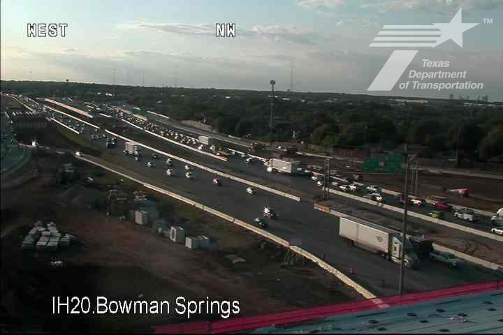 krldtraffic's tweet photo. #SECONNECTOR: EB & WB IH-20 slow pockets of traffic between Green Oaks and Mansfield Hwy @KRLD #KRLDTraffic #1080KRLD #trafficalert @TxDOTFortWorth #Waze #FWPD https://t.co/3YkAGkvDHQ