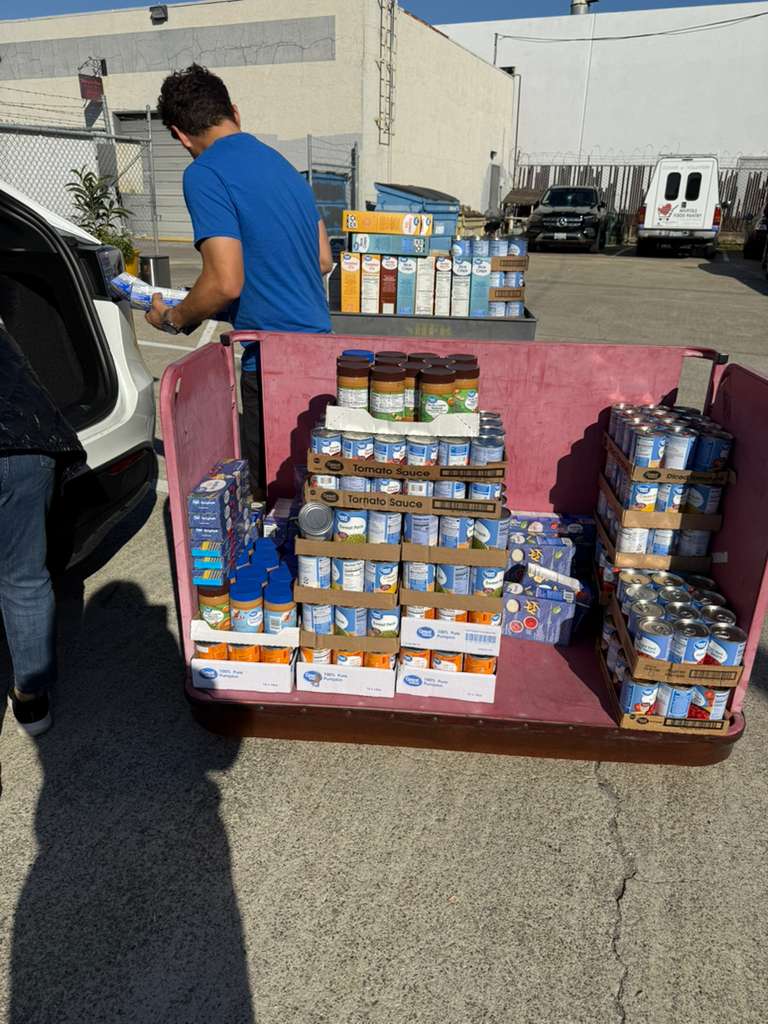 OCTOBER MONTH - Donated supplies to MIlpitas Food Pantry.. THANK YOU!!
#shirdisaiparivaar