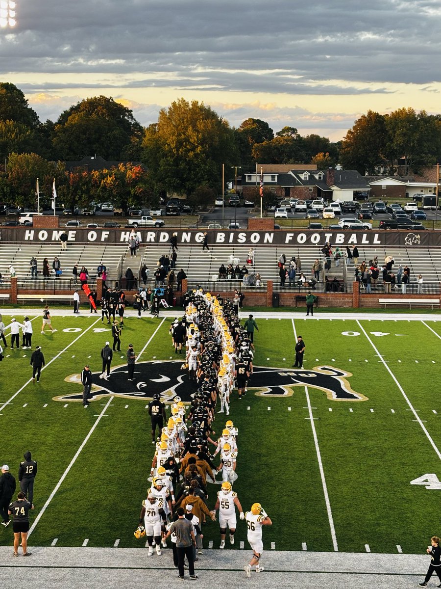 Bisons win! <a href="/Harding_FB/">Harding Football</a> #GOBisons
