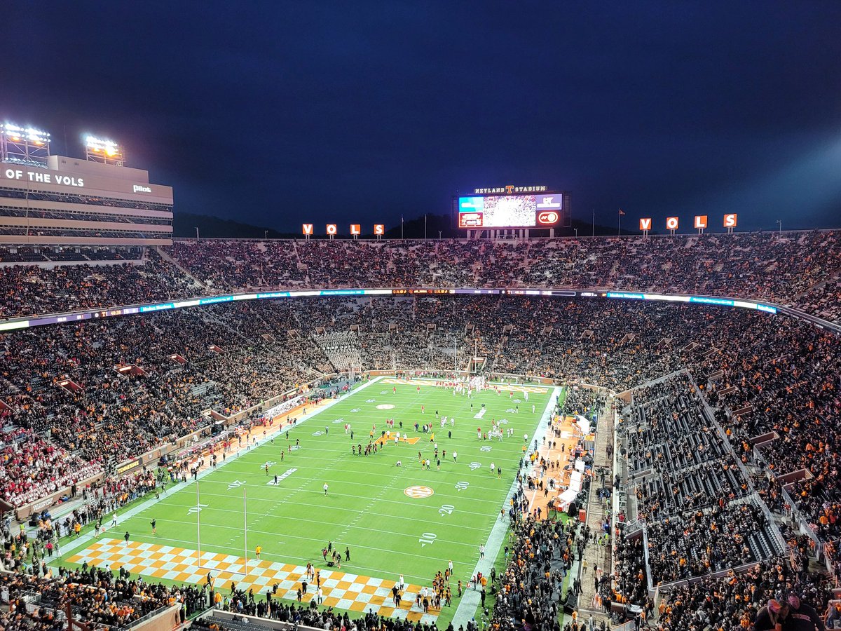 nkim47's tweet image. We&apos;re here! #DarkMode