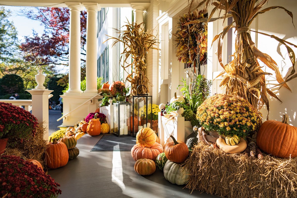 VP's tweet image. VP Vance, Second Lady Usha Vance, and the kids celebrated Halloween at the Vice President’s Residence last night📸