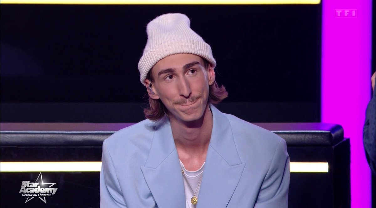 Soldatdesmedias's tweet image. Malheureusement, oublier ses paroles, ça ne pardonne pas. #Lenny est un bon gars. Bonne continuation à lui. #StarAcademy #StarAcademyLeLive