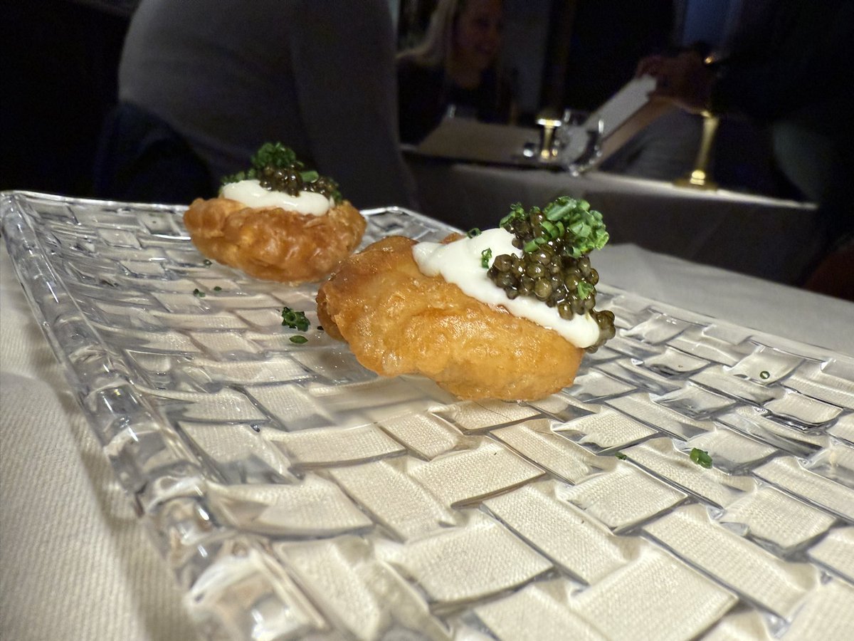 SparrowCoffee's tweet photo. I remember the 1st time I tasted the Loyalist burger and said it was the best burger in #Chicago. And now here is the best #chickennugget in the City, with or without caviar, @AdalinaPrime https://t.co/llBl5UOvgH