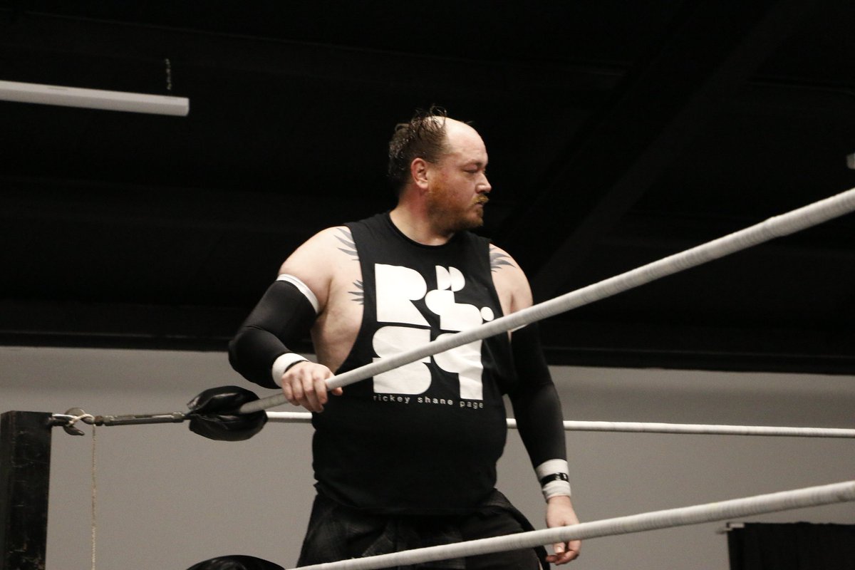 Interspecies Wrestling tweet media