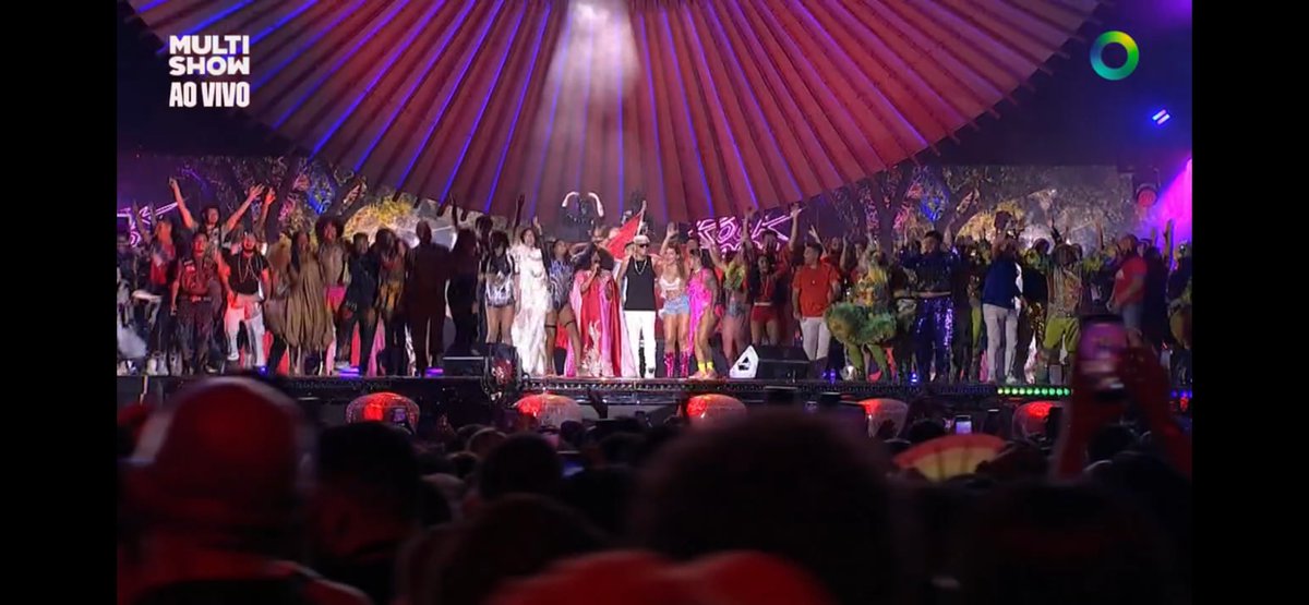 MÃE! Gaby Amarantos no Global Citizen Festival:

“A AMAZÔNIA CANTA ASSIM PARA O MUNDO: NÃO MANDE FOGUINHO NÃO.”