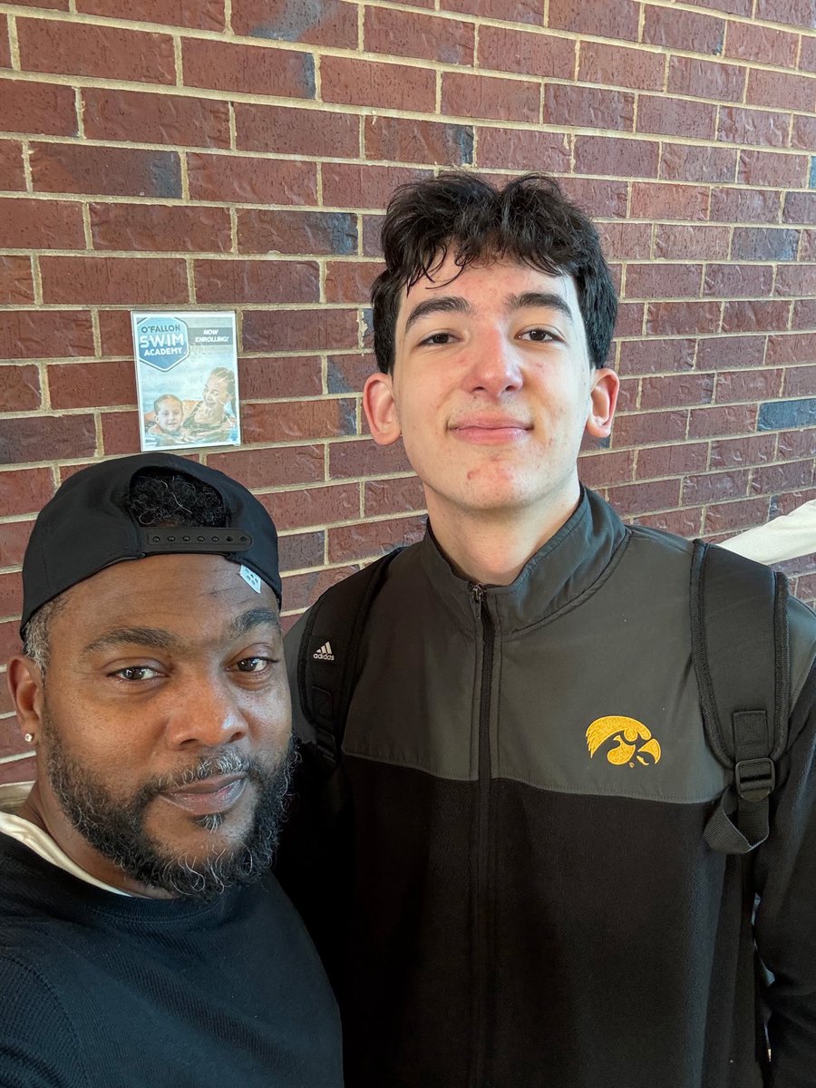 Loganed55's tweet image. Training Thursday morning with Chris Gilchrist and Friday morning with Josh Tabb.