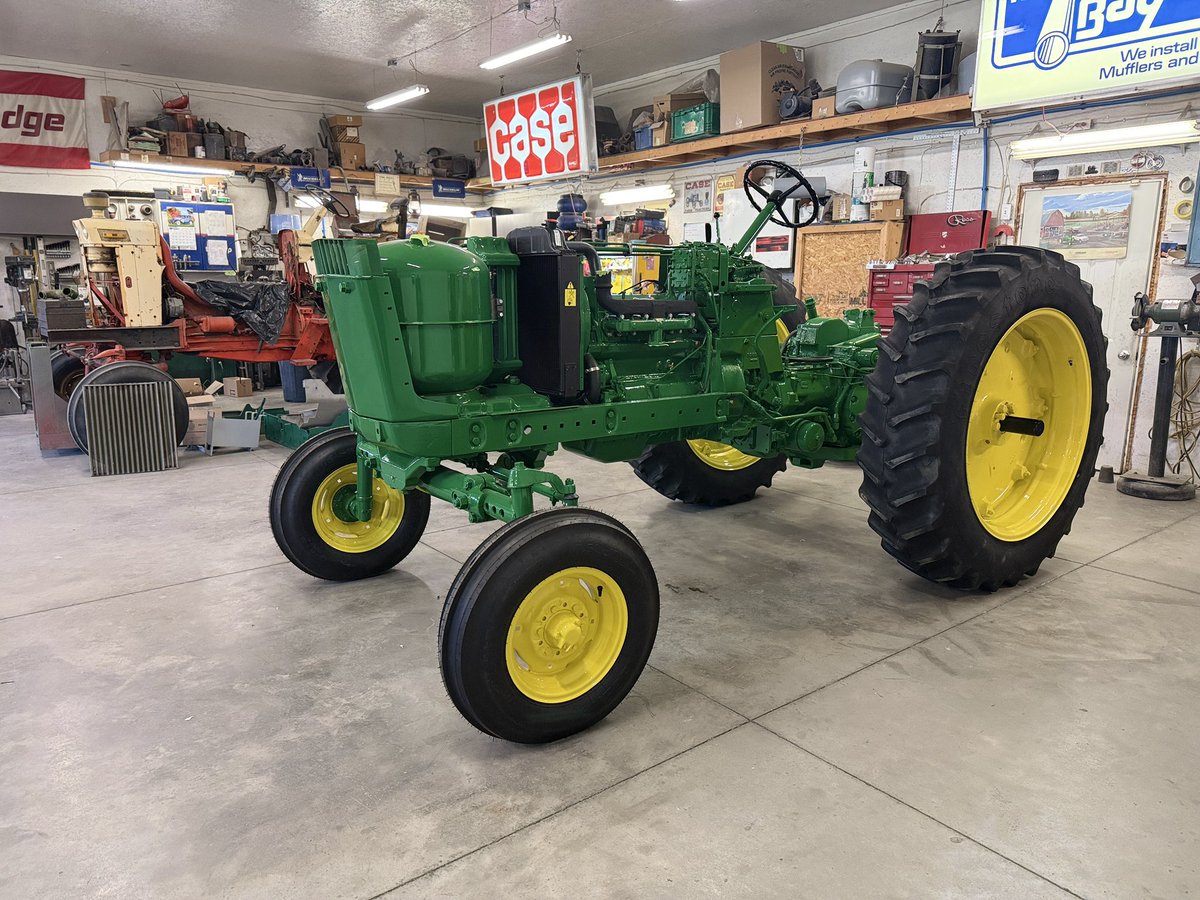 ScanlanTractor's tweet image. Rims and Tires on the 2510 Now starting to wire it