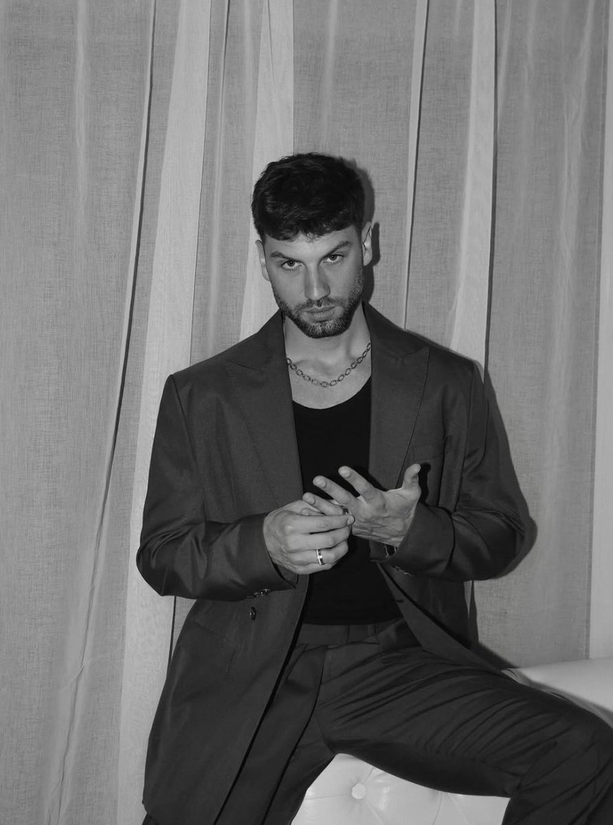 Tato subió nuevas fotos en su cuenta de Instagram 😍

Vayan a darle Like ❤️: instagram.com/p/DQiDQbTibOZ/…

#OnlyTato