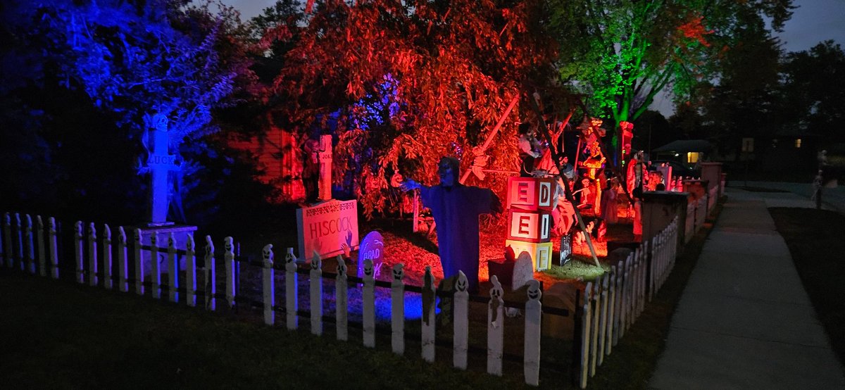 The Haunted Grave 🕸🦇 (@hauntedgrave) on Twitter photo 