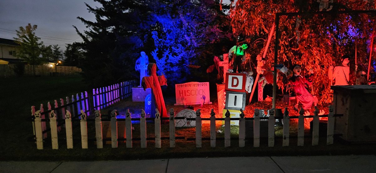 The Haunted Grave 🕸🦇 (@hauntedgrave) on Twitter photo 