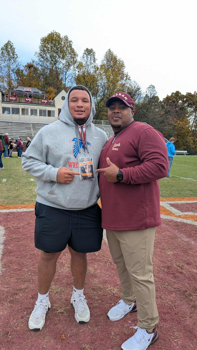 Had a great time <a href="/MCScotsFootball/">Maryville College Football</a> !! Thanks <a href="/CoachLongHill/">Albert Long-Hill, M.Ed</a> for having me out! can’t wait to be back!!
<a href="/dboggs0714/">David Boggs</a> <a href="/CoachPitt_LC/">Evan Pittenger</a> <a href="/CoachCHam/">Eddie Cunningham</a> <a href="/coachdobbs78/">Jason Dobbs</a> <a href="/CSmithScout/">Chris Smith</a> <a href="/QBCoachFox/">Ben Fox</a>
