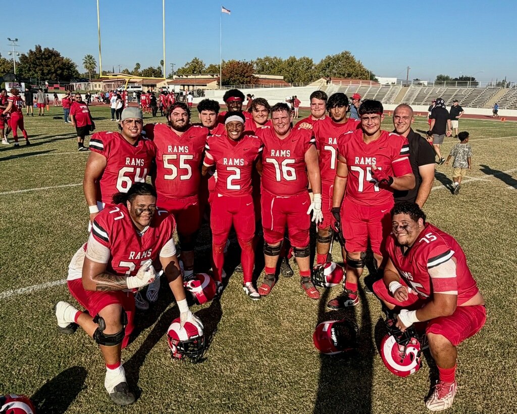 OUR OLINE balled out. Thank you for blocking your heart out. 
#1Love

<a href="/JimmyCranford8/">Jimmy Cranford</a> <a href="/Rya_fau/">𝓡𝔂𝓪𝓷 𝓕𝓪𝓾𝓶𝓾𝓲𝓷𝓪</a>