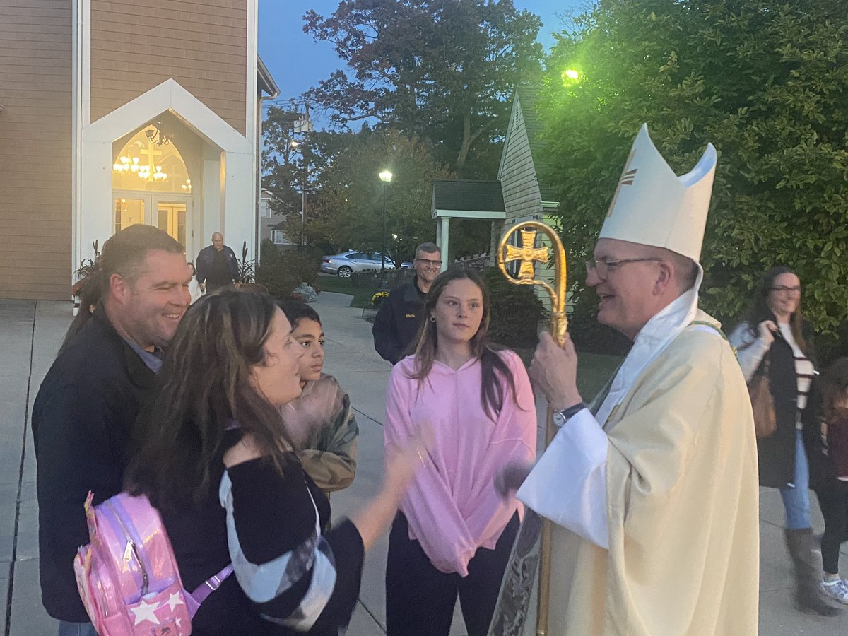 Diocese of Rockville Centre tweet media