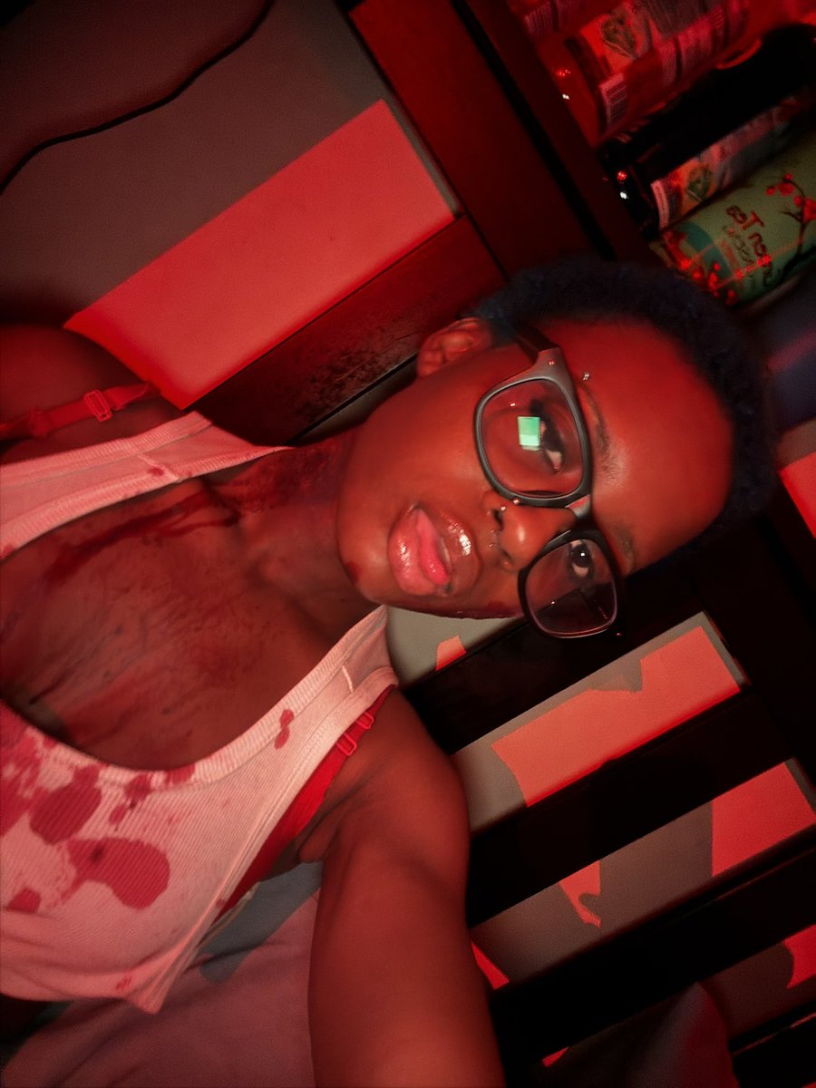 bluespderlily's tweet image. hey nigga