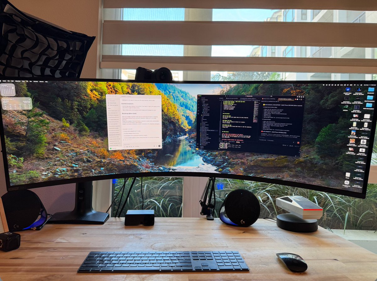 AlexFinnX's tweet image. Saturday afternoon
My senior developer (Claude Code) on right. My senior product manager (GPT5-Thinking) on the left
Building an app that's literally going to change the world
If you don't work on Saturday afternoons, you simply don't love what you do for a living enough