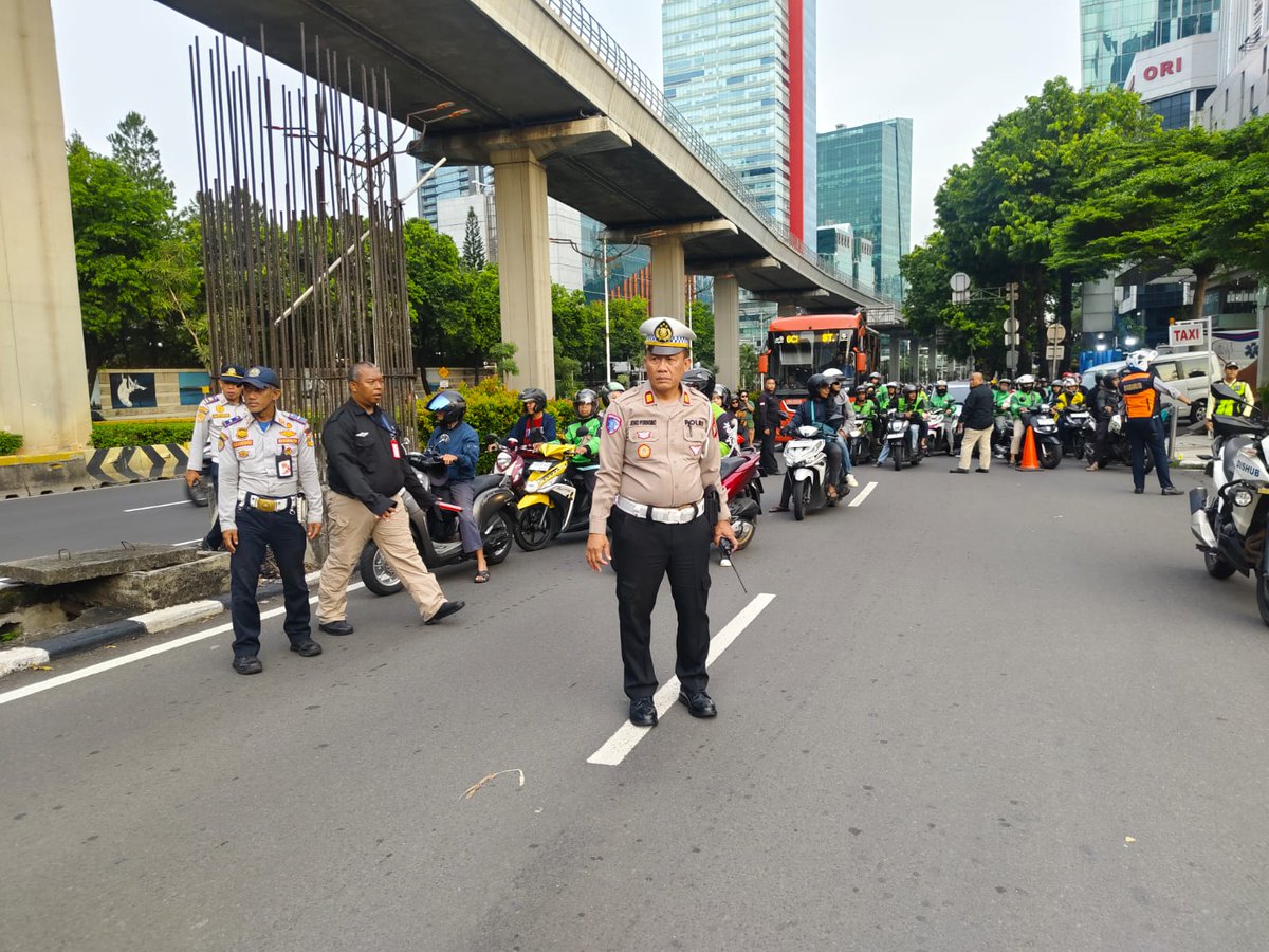 TMC Polda Metro Jaya tweet media