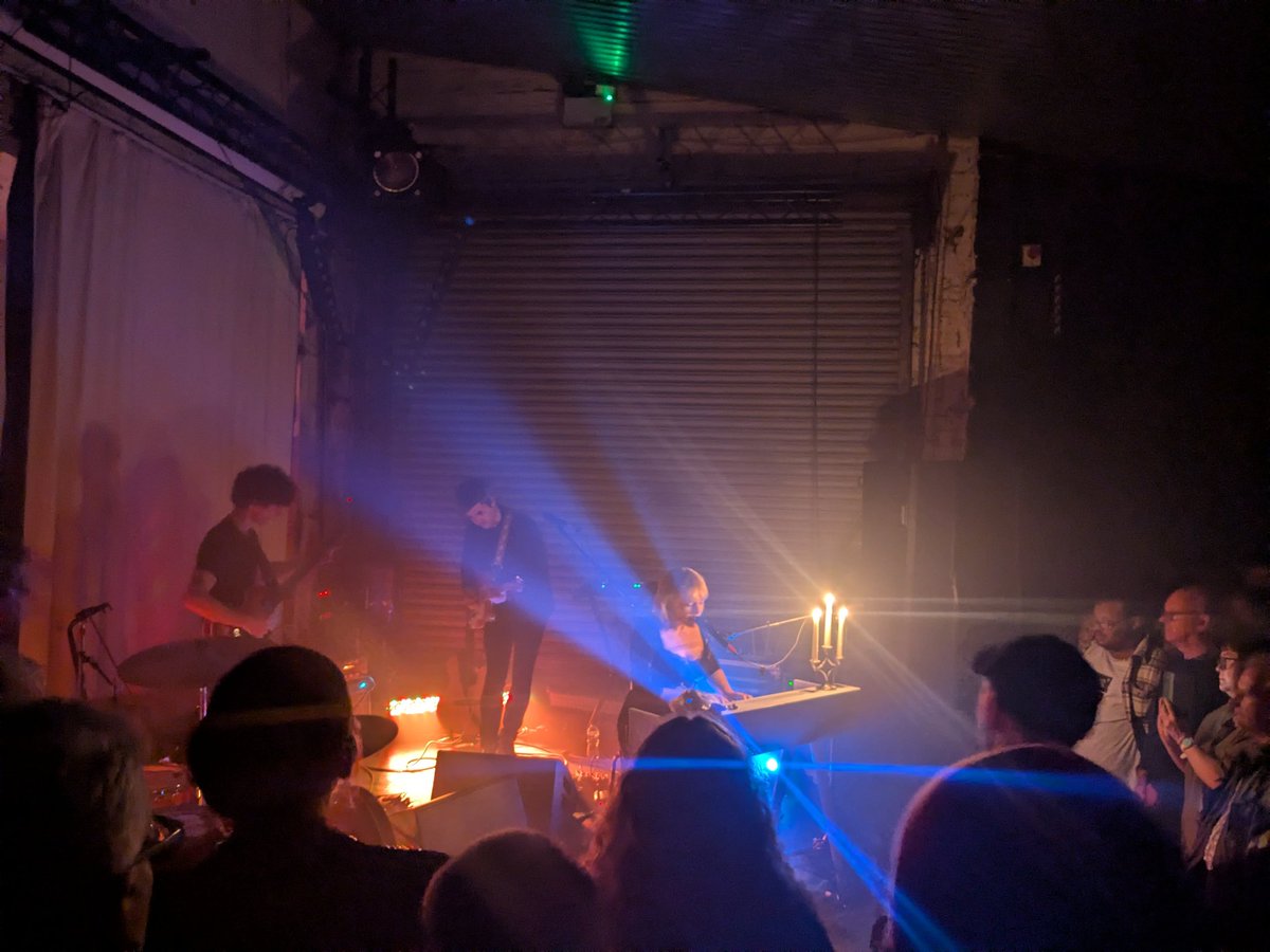 Without wanting to sound like Alan Partridge, Gwenno is one veerrrrry seductive lady.