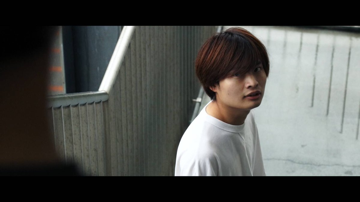 hakusancinegu's tweet photo. 🎬芝浜
監督 黒田聖天 鈴木絢太

【あらすじ】
自堕落な日々を送り、仕送りまで使い果たした主人公が、道端で偶然にも10億円が当選した宝くじを発見し、一攫千金に浮かれて散財する 。
しかし翌日、その宝くじを紛失したことに気づき、さらに友人は「宝くじなど見ていない」と言い放つが、酔った勢い↓ https://t.co/WsQOeUQJzY