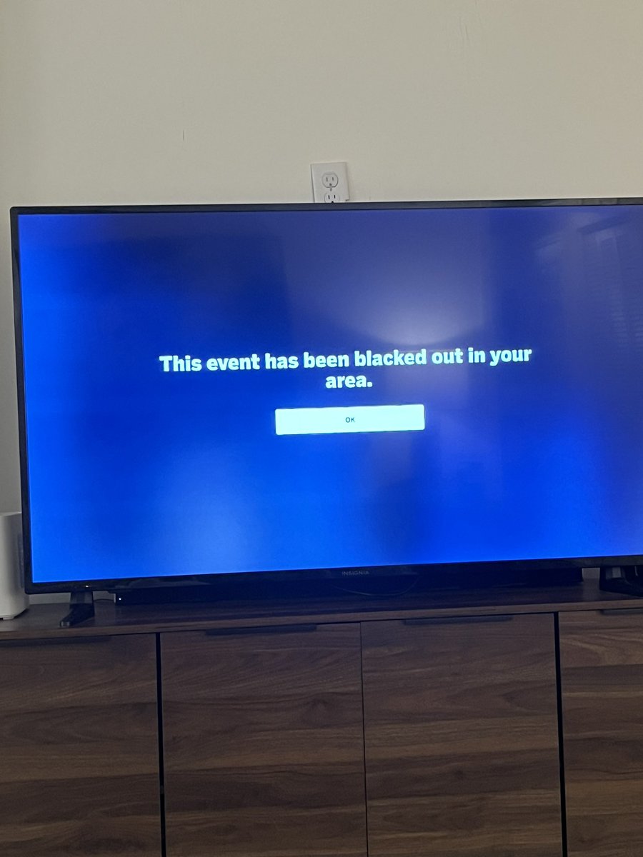 sarah_beth4's tweet photo. @espn I’m on your app in BIRMINGHAM, AL trying to watch the AUBURN, AL game ???? 
Also a YouTube tv customer so loving this inconvenience! @YouTubeTV https://t.co/WK7ejOJ4h5