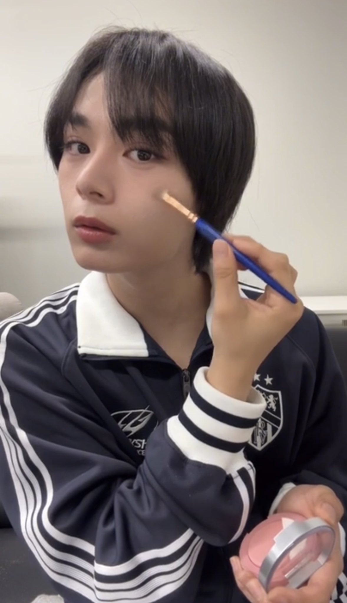 りゅちぇログ - Search / X