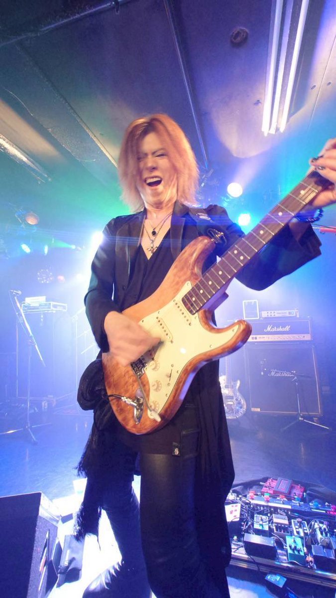 katsuzota's tweet image. LAMÉTIC FEST2025.
お越し下さいました皆様、関係者の皆様
ありがとうございましたー‼️
ステージから楽しそうに観てくれている皆さんの表情が沢山見えて本当に最幸でした😆
全16バンドでサーキットという大変なイベントの主催で走り回っていたHAMOさん本当にお疲れ様でした👏

#ラメフェス
#鱧祭