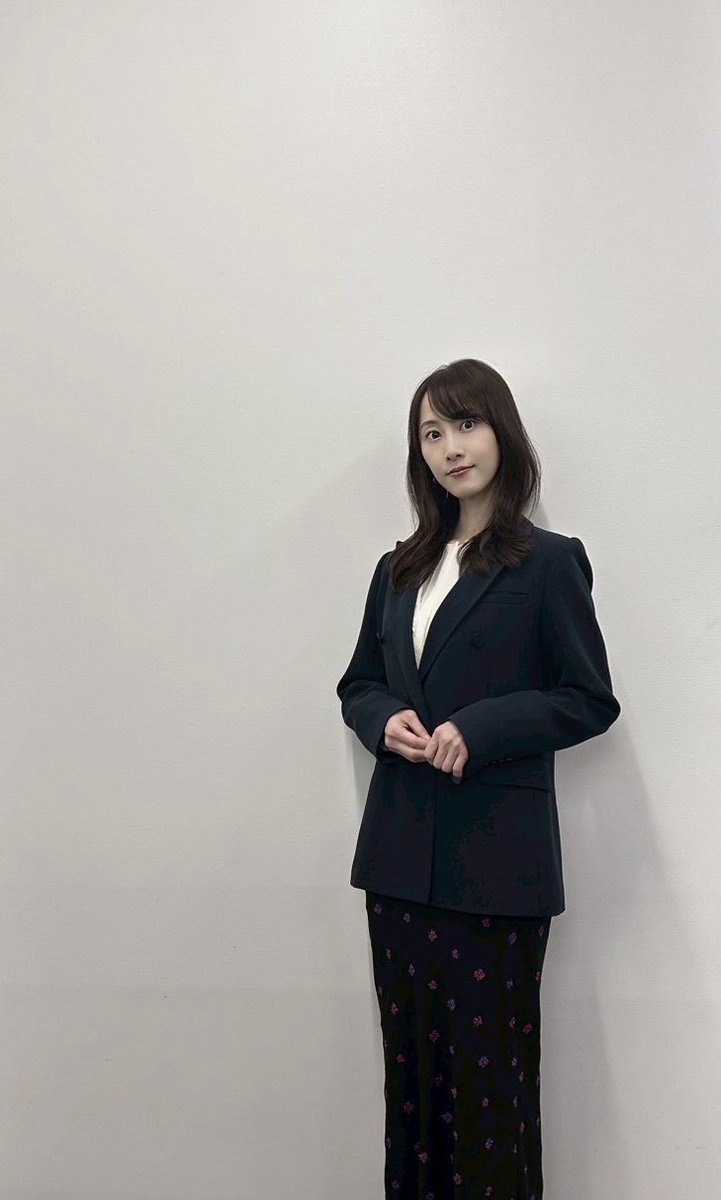 11月が始まりました。
大好きなholiday seasonがやってくる！
そんなわくわくな冬の始まりの最初のお仕事は、地元豊橋市のまちなか図書館でのトークショーからでした。
開館当初からずっとイベントをしたいですね、とお話しをしていたので念願叶って開催することができてとても嬉しかったです。