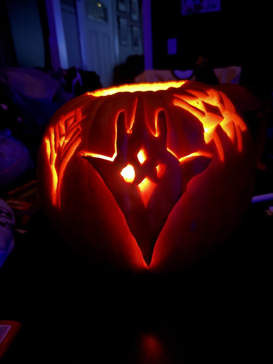 Swordbearerr tweet media