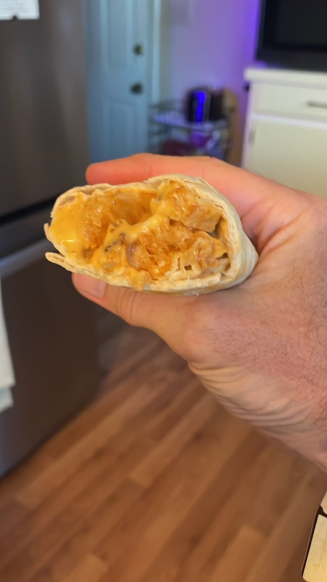 DrewMinusTwo's tweet photo. Well done @tacojohns one of the best burritos I’ve eaten! https://t.co/kN7tmpOo7W