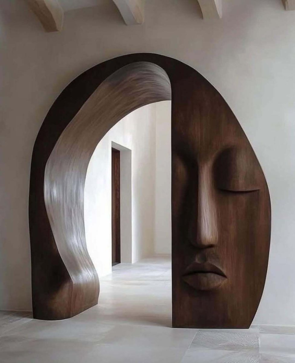 An artistic doorway by Koketit