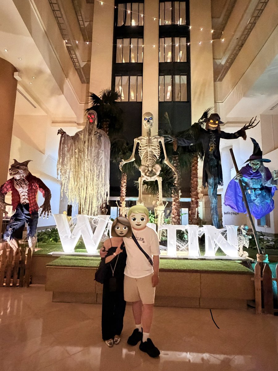 AleBit5's tweet image. 夫婦で迎えたグアムの誕生日🌴
暑さも人の優しさも心地よくて、最高の時間だった。
ハロウィンの賑わいも楽しくて、また一つ大切な思い出ができた🎃

今年（新しい歳）のテーマは、
やることをやって、人生の次のステージへ🔥