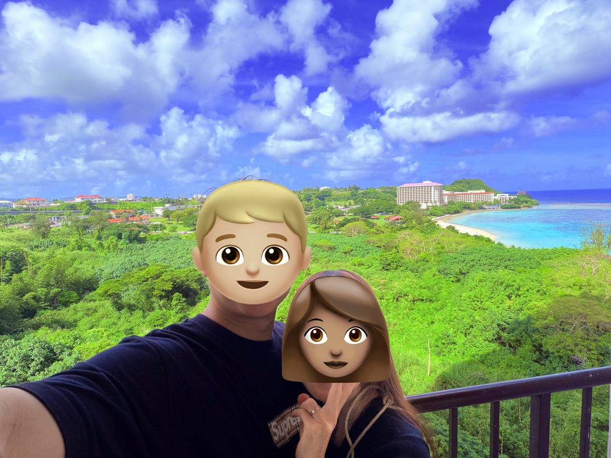 AleBit5's tweet image. 夫婦で迎えたグアムの誕生日🌴
暑さも人の優しさも心地よくて、最高の時間だった。
ハロウィンの賑わいも楽しくて、また一つ大切な思い出ができた🎃

今年（新しい歳）のテーマは、
やることをやって、人生の次のステージへ🔥