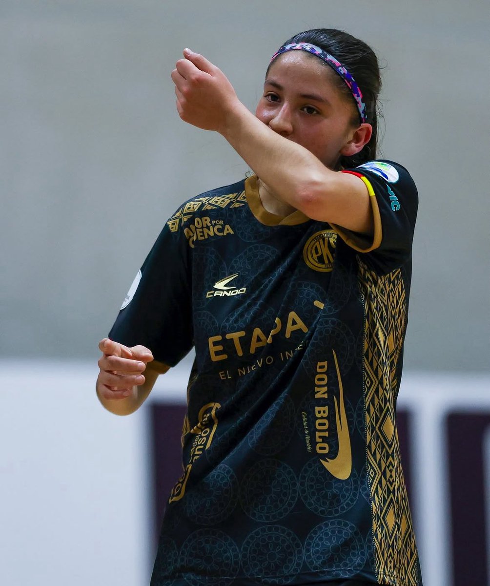 PKS no pudo obtener una victoria en la Copa Libertadores Futsal Femenina y cayó 4-2 ante Universidad de Chile en su debut. 

Ahora, PKS buscará recuperarse mañana enfrentando a Víctor Muriel de Bolivia a las 14:00 (hora 🇪🇨 )