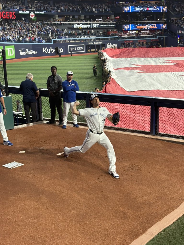 Mike Leah tweet media