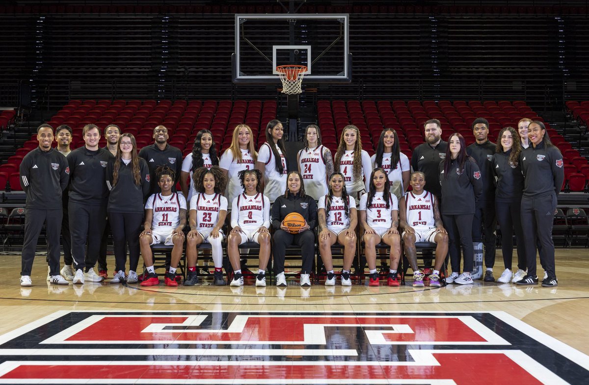 AStateWB's tweet image. 𝟐𝟎𝟐𝟓-𝟐𝟔 𝐀𝐫𝐤𝐚𝐧𝐬𝐚𝐬 𝐒𝐭𝐚𝐭𝐞 𝐖𝐨𝐦𝐞𝐧’𝐬 𝐁𝐚𝐬𝐤𝐞𝐭𝐛𝐚𝐥𝐥 ⛹🏽‍♀️

#NetsAintFree x #WolvesUp🐺