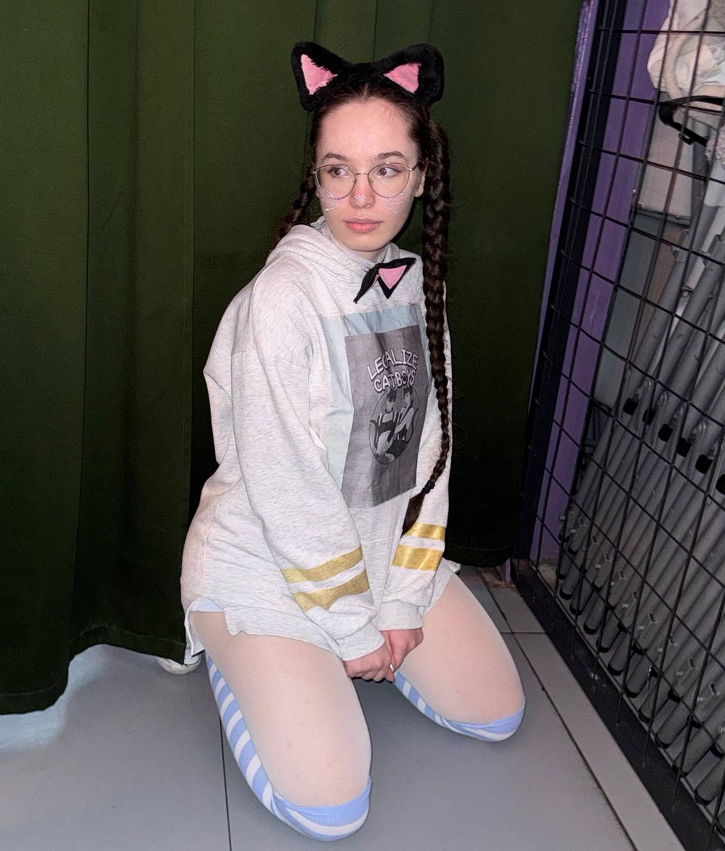 what the heaven?! tweet media