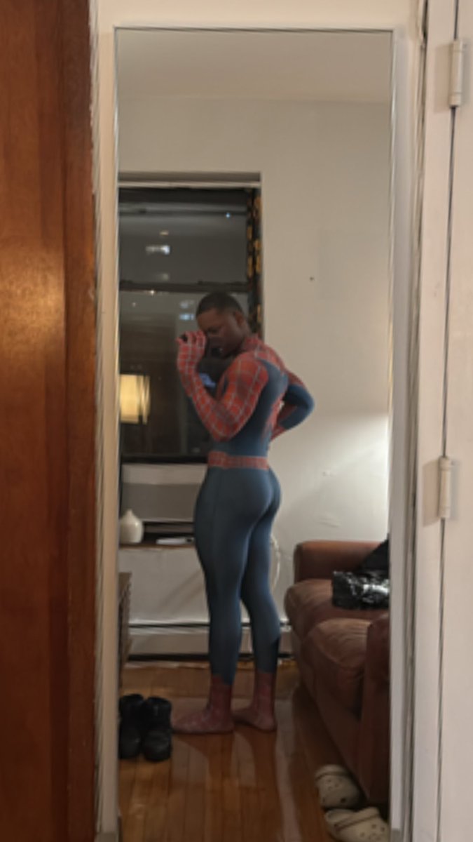 👩🏾‍🦲 (@mmmilkue) on Twitter photo 